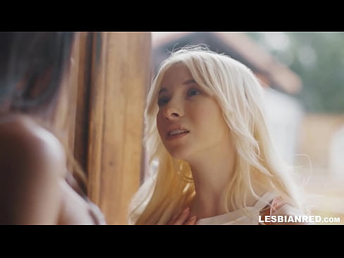 ❤️ Девојка долази кући неколико месеци касније и на крају једе пичку своје маћехе Квалитет порно на sr.pornplaybb.ru ❌❤